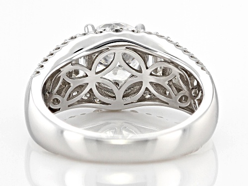 Pre-Owned MOISSANITE FIRE® 2.82CTW DEW ROUND BRILLIANT AND BAGUETTE PLATINEVE® RING - Size 5