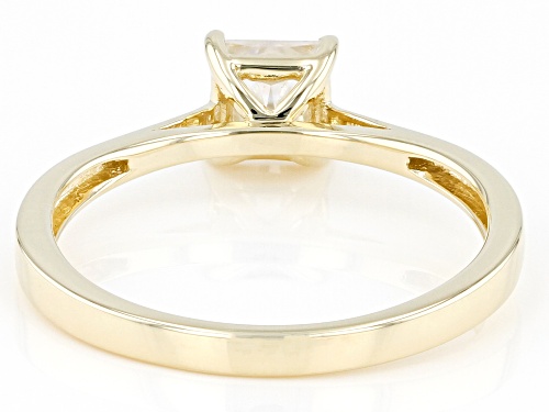Pre-Owned MOISSANITE FIRE(R) .80CT DEW SQUARE BRILLIANT CUT 14K YELLOW GOLD RING - Size 8