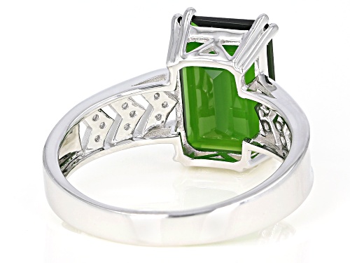 Pre-Owned 3.66ct Emerald Cut Chrome Diopside & .08ctw White Diamond Accent Rhodium Over 14k White Go - Size 8