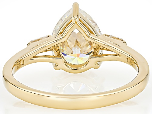 2.99ct Strontium Titanate With 0.17ctw White Zircon 10k Yellow Gold Ring - Size 8