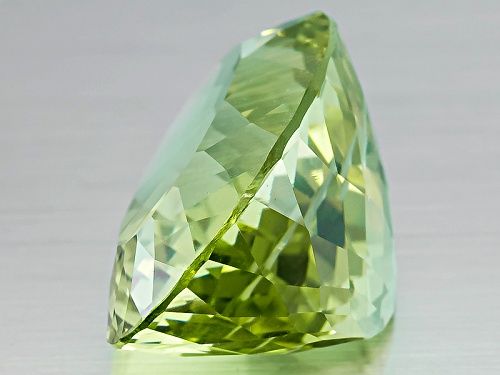 Brazilian Chartreuse Beryl 18.37ct 20.98x14.44x11.31mm Oval With Gemworld Report