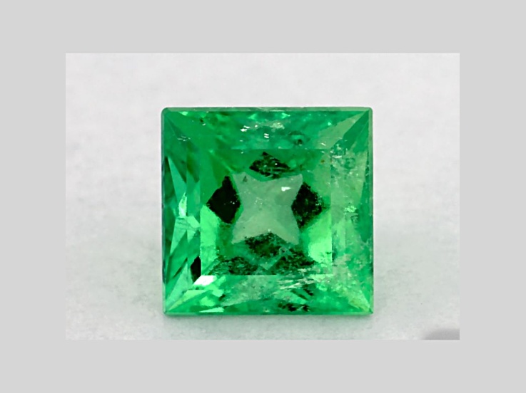 Emerald 5mm Princess Cut 0.70ct