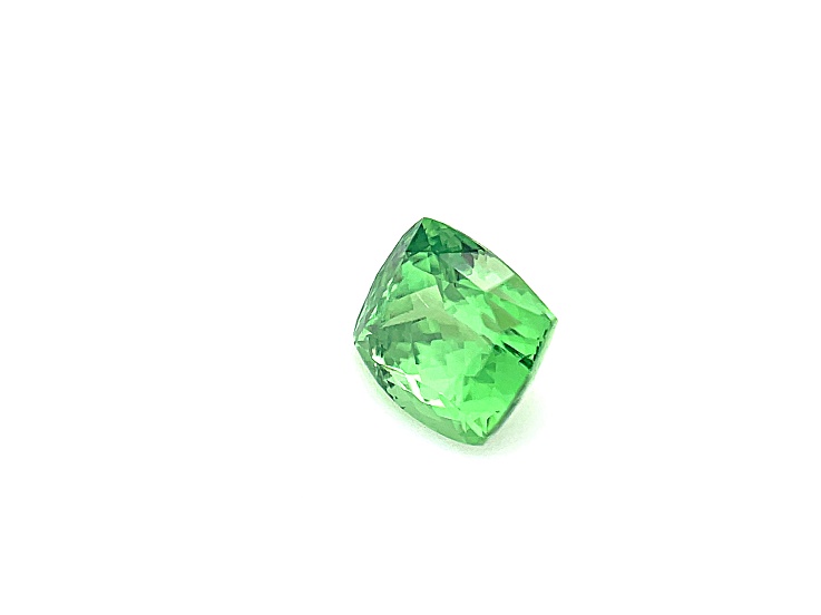 Tsavorite 7.3x6.4mm Cushion 2.05ct