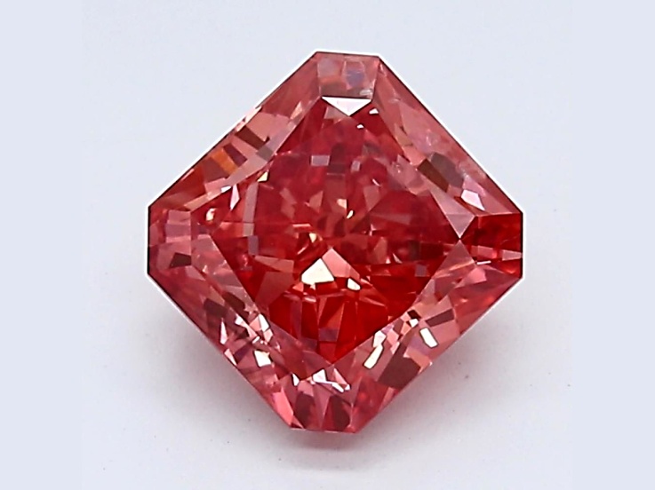 1.16ct Vivid Pink Radiant Cut Lab-Grown Diamond SI2 Clarity IGI Certified