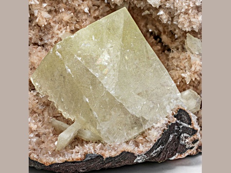 Calcite on Stilbite 17x10cm Geode