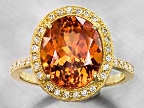 18K Yellow Gold Ring with 5.53ct Mandarin Garnet and 0.72ctw Diamond Accents