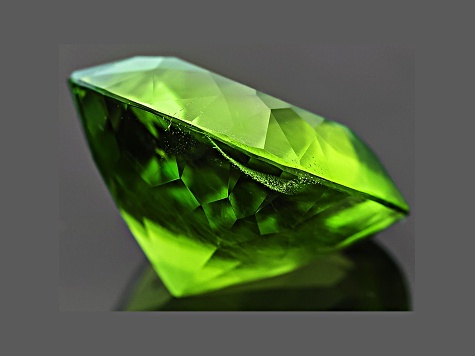 Peridot 13.2mm Square Cushion 10.09ct