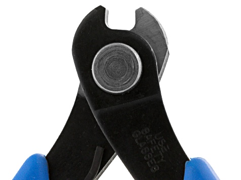 Pre-Owned Memory Wire Designer Tool Kit includes Memory Wire Shears And Finishing Pliers