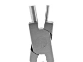 Pre-Owned Memory Wire Designer Tool Kit includes Memory Wire Shears And Finishing Pliers