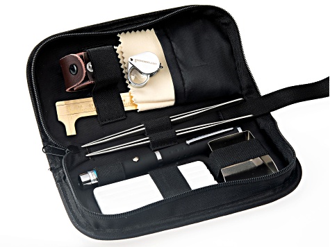 Essential Kit in Zippered Case