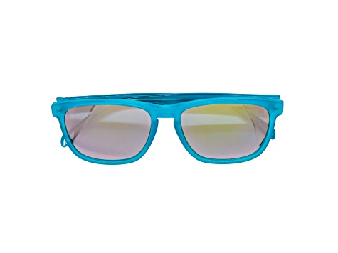 Premium Photo | Close-up of sunglasses on background of aqua menthe color