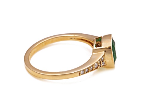 1.44 Ctw Emerald With 0.15 Ctw White Diamond Ring in 14K YG