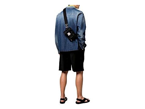 FENDI ナイロンバックパック 黒 ミニポーチ付き FENDI ナイロンバックパック 黒 ミニポーチ付き ナイロン FENDI
