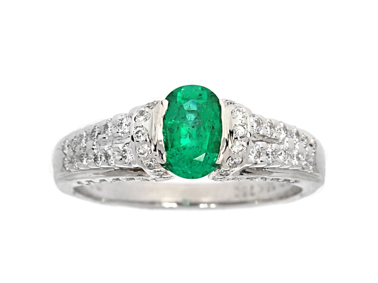 Oval Green Emerald and White Diamond 18K White Gold Ring. 1.32 CTW