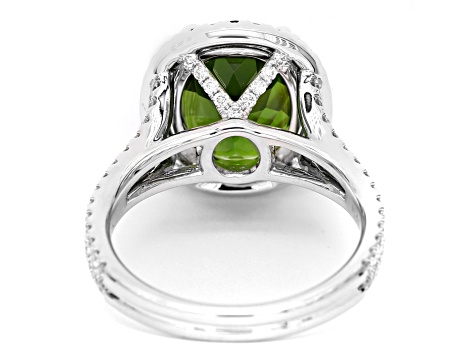 Oval Green Chrome Tourmaline and White Diamond18K White Gold Ring. 6.40 CTW