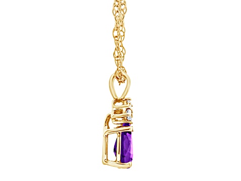 7x5mm Pear Shape Amethyst with Diamond Accents 14k Yellow Gold Pendant With Chain