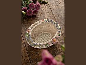 Belleek Woodland Ribbon Basket