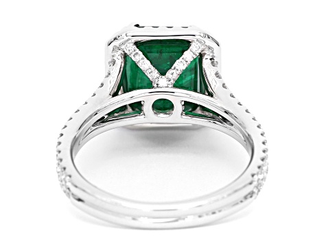 Green Emerald and White Diamond 18K White Gold Ring. 4.72 CTW
