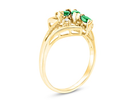 0.41ctw Emerald and Diamond Ring in 14k Yellow Gold