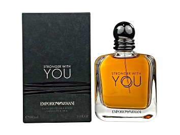 Uomo Born In Roma Yellow Dream Eau De Toilette Spray For Men By Valentino - 3.38 oz (100 ml)