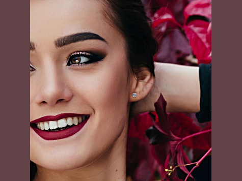 2ctw Sky Blue Topaz Stud Earrings in Sterling Silver