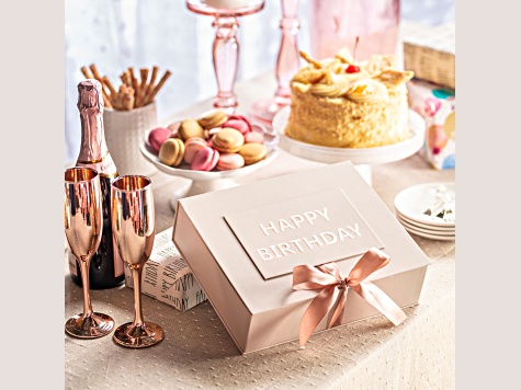 Lovery Birthday Gift Basket - 20 pc Luxury Birthday Spa Gift Box