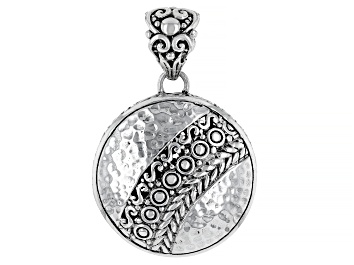 Picture of Sterling Silver Hammered Circle Pendant
