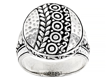 Picture of Sterling Silver Hammered Circle Statement Ring