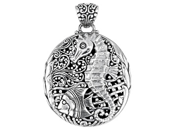 Picture of Sterling Silver Seahorse Pendant