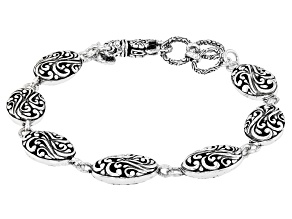 Reversible Detailed Bracelet