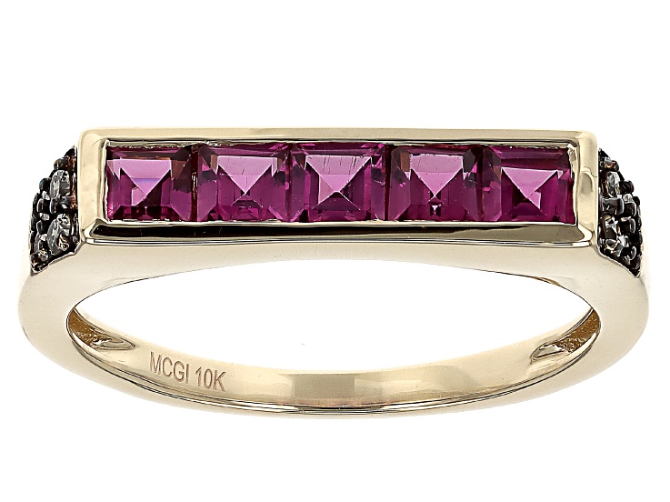 Grape Color Garnet With Champagne Diamond 10k Yellow Gold Ring 1.09ctw