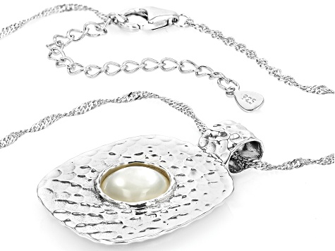 White Mother-Of-Pearl Sterling Silver Pendant With Chain