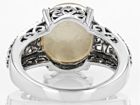 Mother-Of-Pearl Sterling Silver Solitaire Ring