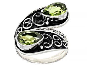 Picture of Green Peridot Sterling Silver Ring 2.50ctw