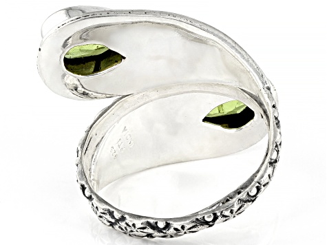 Green Peridot Sterling Silver Ring 2.50ctw