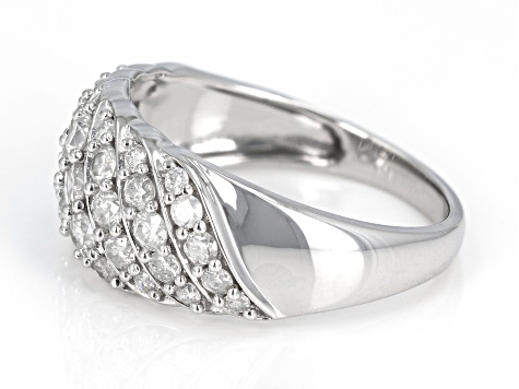 Round White Diamond 10k White Gold Ring 0.95ctw