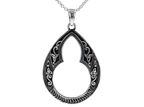 Silver Tone Trinity Pendant With Chain