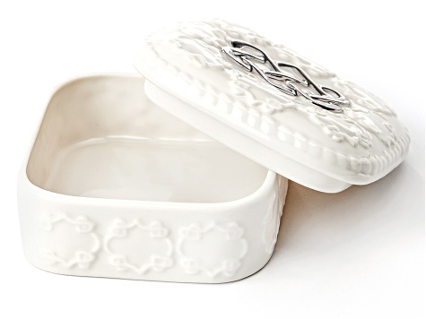 Belleek Hand Crafted Porcelain "Love Knot" Trinket Box