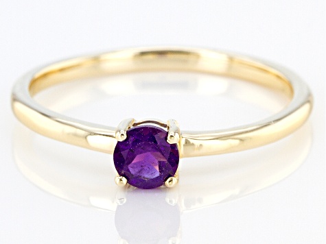 Purple Amethyst 10k Yellow Gold Solitaire Ring. 0.20ctw