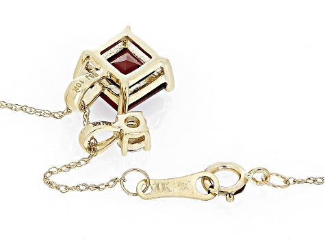 Red Garnet 10k Yellow Gold Pendant With Chain 1.34ctw