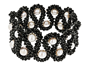 8mm-10mm Cultured Freshwater Pearl With 2.2mm Black Spinel Beaded Stretch Bracelet.