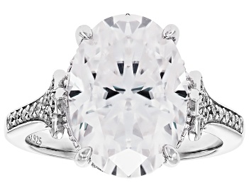 Picture of Moissanite Platineve Cocktail Ring 7.64ctw DEW.