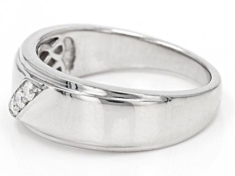 Moissanite platineve mens ring .12ctw DEW.