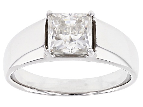 Moissanite Platineve Solitaire Mens Ring.