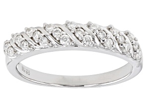 Moissanite platineve band ring .24ctw DEW