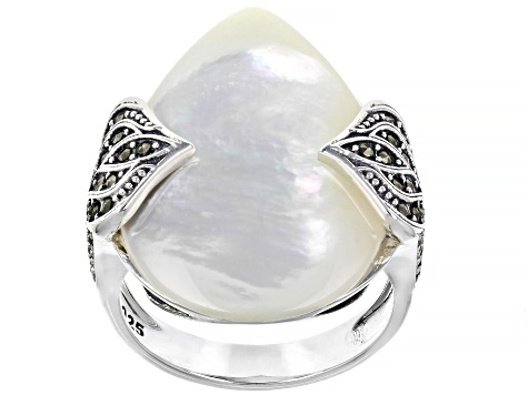 White Mother-of-Pearl Sterling Silver Ring