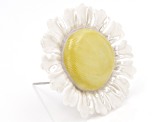 Hand Crafted Porcelain Daisy Silver Tone Brooch