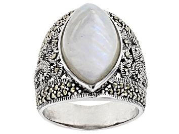 Picture of White rainbow moonstone sterling silver ring