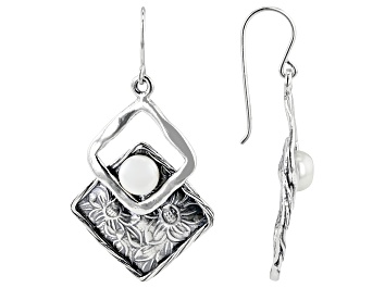 Picture of 6.5-7mm Cultured Freshwater Pearl Sterling Silver Dangle Earring