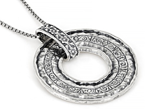 Sterling Silver Textured Circle Pendant With Chain